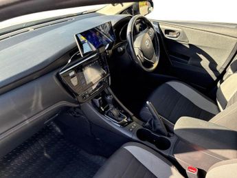 TOYOTA AURIS 1.2 Vvt-I Icon Tech Touring Sports 5Dr Petrol Cvt Euro 6 (S/S) (