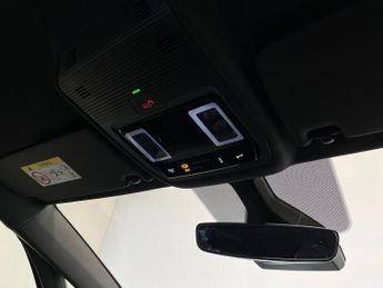 VOLKSWAGEN ID.3 Pro 58Kwh Life Hatchback 5Dr Electric Auto (145 Ps)