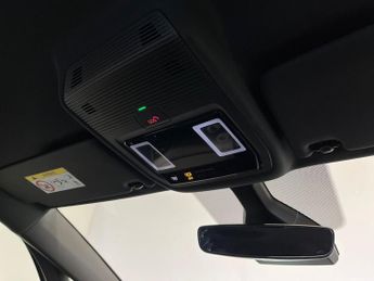 VOLKSWAGEN ID.3 Pro 58Kwh Life Hatchback 5Dr Electric Auto (145 Ps)