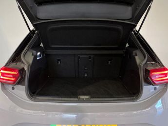 VOLKSWAGEN ID.3 Pro S 77Kwh Tour Hatchback 5Dr Electric Auto (204 Ps)