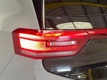 VOLKSWAGEN ID.3 Pro S 77Kwh Tour Hatchback 5Dr Electric Auto (204 Ps)