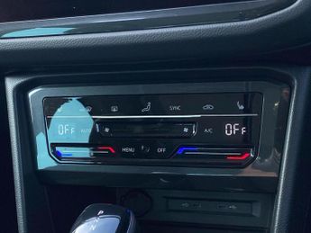 VOLKSWAGEN TIGUAN 1.5 Tsi Elegance Suv 5Dr Petrol Dsg Euro 6 (S/S) (150 Ps)