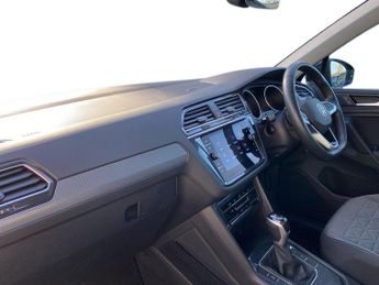 VOLKSWAGEN TIGUAN 1.5 Tsi Life Suv 5Dr Petrol Dsg Euro 6 (S/S) (150 Ps)
