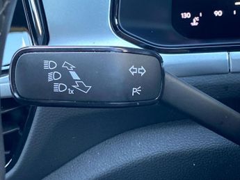 VOLKSWAGEN T-ROC 1.5 Tsi Life Suv 5Dr Petrol Dsg Euro 6 (S/S) (150 Ps)