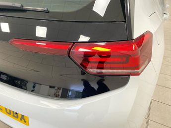 VOLKSWAGEN ID.3 Pro 58Kwh Life Hatchback 5Dr Electric Auto (145 Ps)