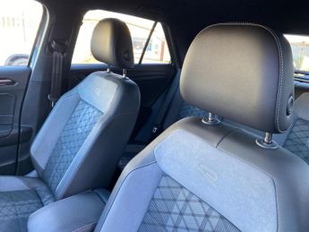 VOLKSWAGEN T-ROC 1.5 Tsi R-Line Suv 5Dr Petrol Dsg Euro 6 (S/S) (150 Ps)