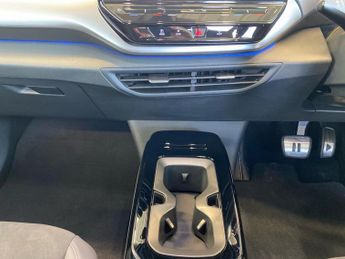 VOLKSWAGEN ID.5 Pro Performance 77Kwh Style Suv 5Dr Electric Auto (204 Ps)