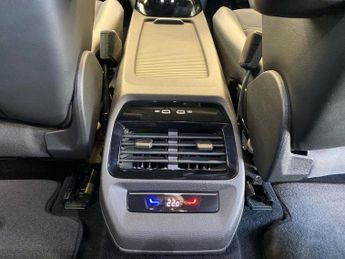 VOLKSWAGEN ID.5 Pro Performance 77Kwh Style Suv 5Dr Electric Auto (204 Ps)