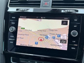 VOLKSWAGEN GOLF 1.5 Tsi Evo R-Line Hatchback 5Dr Petrol Dsg Euro 6 (S/S) (150 Ps