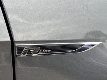 VOLKSWAGEN GOLF 1.5 Tsi Evo R-Line Hatchback 5Dr Petrol Dsg Euro 6 (S/S) (150 Ps