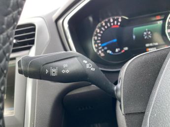 FORD MONDEO 2.0 Tdci Titanium Hatchback 5Dr Diesel Powershift Euro 6 (S/S) (