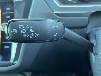 VOLKSWAGEN TIGUAN 2.0 Tdi 4Motion R-Line 5Dr Dsg