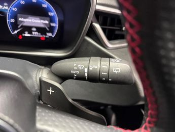 TOYOTA COROLLA 2.0 Hybrid Gr Sport 5Dr Cvt