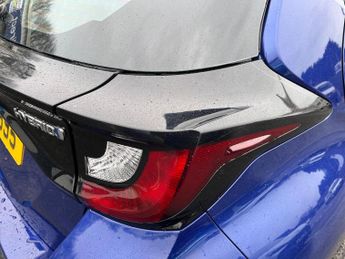 TOYOTA YARIS 1.5 Vvt-H Icon Hatchback 5Dr Petrol Hybrid E-Cvt Euro 6 (S/S) (1