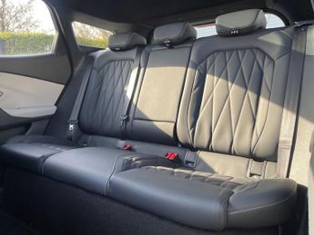 FORD EXPLORER 250Kw Premium 79Kwh Awd 5Dr Auto [Driver Assist]