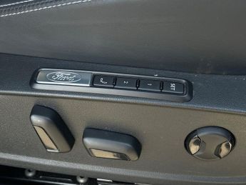 FORD EXPLORER 250Kw Premium 79Kwh Awd 5Dr Auto [Driver Assist]