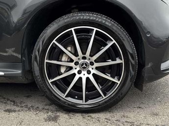 MERCEDES-BENZ EQC Eqc 400 300Kw Amg Line Edition 80Kwh 5Dr Auto