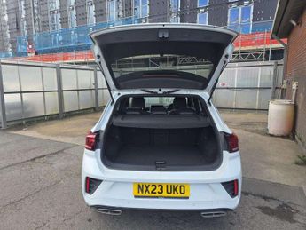 VOLKSWAGEN T-ROC 1.5 Tsi R-Line 5Dr Dsg