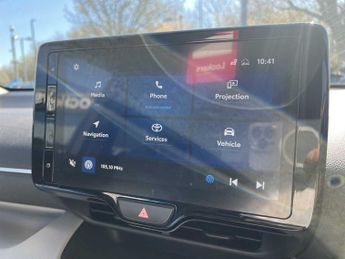 TOYOTA YARIS 1.5 Hybrid Excel 5Dr Cvt