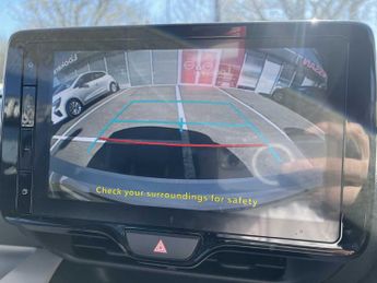 TOYOTA YARIS 1.5 Hybrid Excel 5Dr Cvt