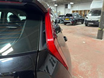 KIA NIRO 1.6H Gdi 2 Suv 5Dr Petrol Hybrid Dct Euro 6 (S/S) (139 Bhp)