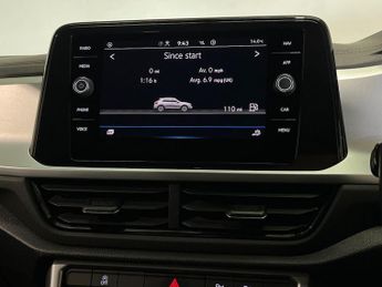 VOLKSWAGEN T-ROC 1.5 Tsi Life Suv 5Dr Petrol Dsg Euro 6 (S/S) (150 Ps)