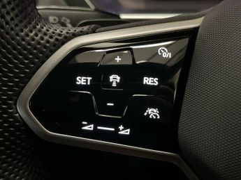 VOLKSWAGEN TIGUAN 2.0 Tsi R-Line Suv 5Dr Petrol Dsg 4Motion Euro 6 (S/S) (190 Ps)