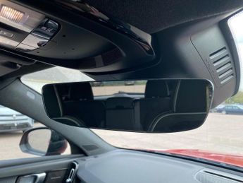 VOLVO XC40 170Kw Recharge Pro 69Kwh 5Dr Auto