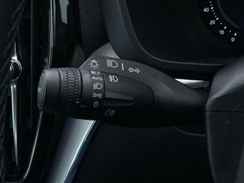 VOLVO XC60 2.0 B4D Plus Dark 5Dr Awd Geartronic