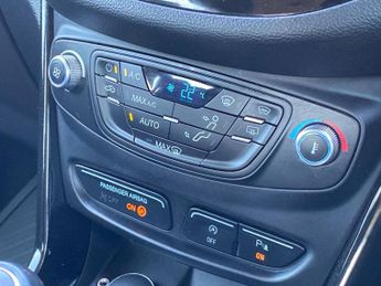 FORD B-MAX 1.0 Ecoboost 125 Titanium 5Dr