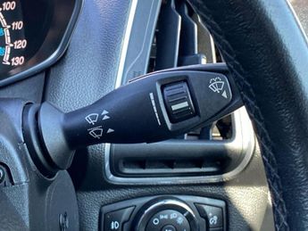 FORD B-MAX 1.0 Ecoboost 125 Titanium 5Dr