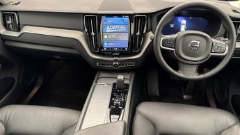 VOLVO XC60 Xc60 2.0 B5 Awd Petrol Core Geartronic