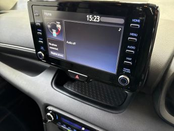 TOYOTA YARIS Yaris 1.5 Hybrid Design 5Dr Cvt Hatchback