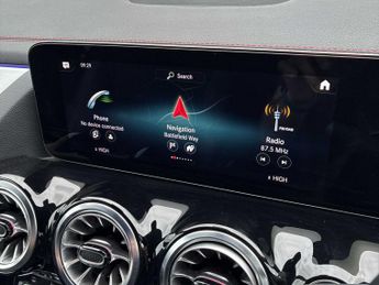 MERCEDES-BENZ EQA Eqa 250 140Kw Amg Line 66.5Kwh 5Dr Auto