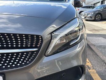 MERCEDES-BENZ A CLASS A200D Amg Line Premium 5Dr Auto