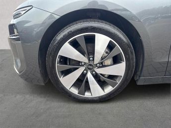 AUDI A6 100Kwh Performance S Line Estate 5Dr Electric Auto (367 Ps)