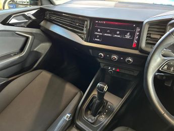 AUDI A1 1.0 Tfsi 30 Technik Sportback 5Dr Petrol S Tronic Euro 6 (S/S) (