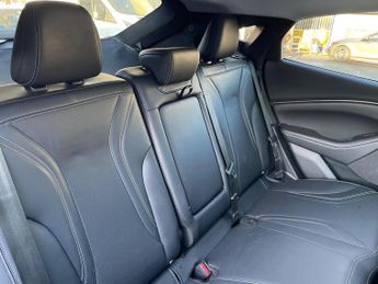 FORD MUSTANG MACH-E Standard Range 72Kwh Select Suv 5Dr Electric Automatic (268 Ps)