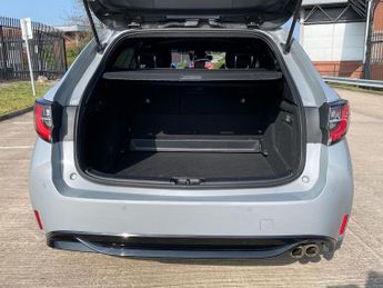 TOYOTA COROLLA 2.0 Vvt-I Hybrid Gr Sport 5Dr Cvt