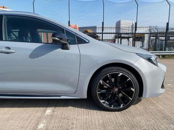 TOYOTA COROLLA 2.0 Vvt-I Hybrid Gr Sport 5Dr Cvt