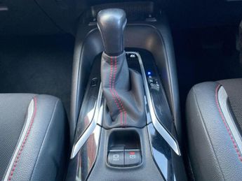 TOYOTA COROLLA 2.0 Vvt-I Hybrid Gr Sport 5Dr Cvt