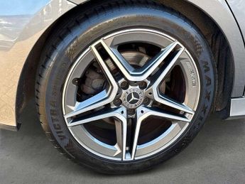 MERCEDES-BENZ A CLASS A200 Amg Line 5Dr Auto
