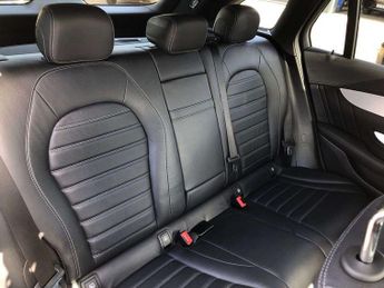 MERCEDES-BENZ GLC Glc 300De 4Matic Amg Line Premium 5Dr 9G-Tronic