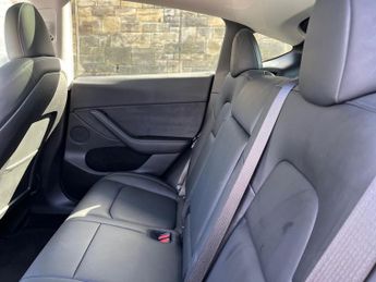 TESLA MODEL Y (Dual Motor) Long Range Suv 5Dr Electric Auto 4Wde (384 Bhp)