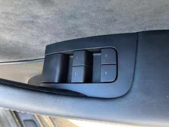 TESLA MODEL Y (Dual Motor) Long Range Suv 5Dr Electric Auto 4Wde (384 Bhp)