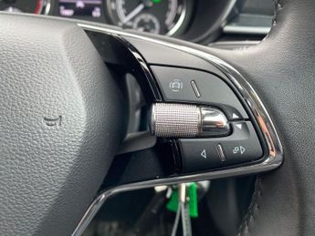 SKODA FABIA 1.0 Tsi Se Comfort Hatchback 5Dr Petrol Dsg Euro 6 (S/S) (110 Ps