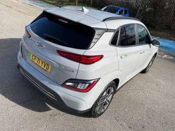 HYUNDAI KONA 64Kwh Premium Suv 5Dr Electric Auto (10.5Kw Charger) (204 Ps)