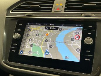 VOLKSWAGEN TIGUAN ALLSPACE 1.5 Tsi Elegance Suv 5Dr Petrol Dsg Euro 6 (S/S) (150 Ps)