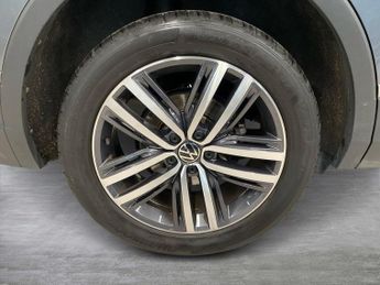 VOLKSWAGEN TIGUAN ALLSPACE 1.5 Tsi Elegance Suv 5Dr Petrol Dsg Euro 6 (S/S) (150 Ps)