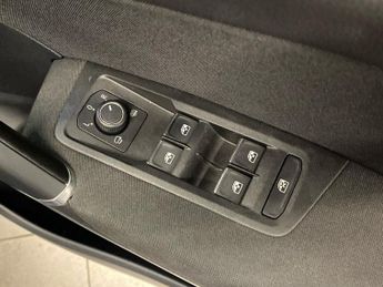 VOLKSWAGEN TOURAN 1.5 Tsi Evo Sel Mpv 5Dr Petrol Dsg Euro 6 (S/S) (150 Ps)